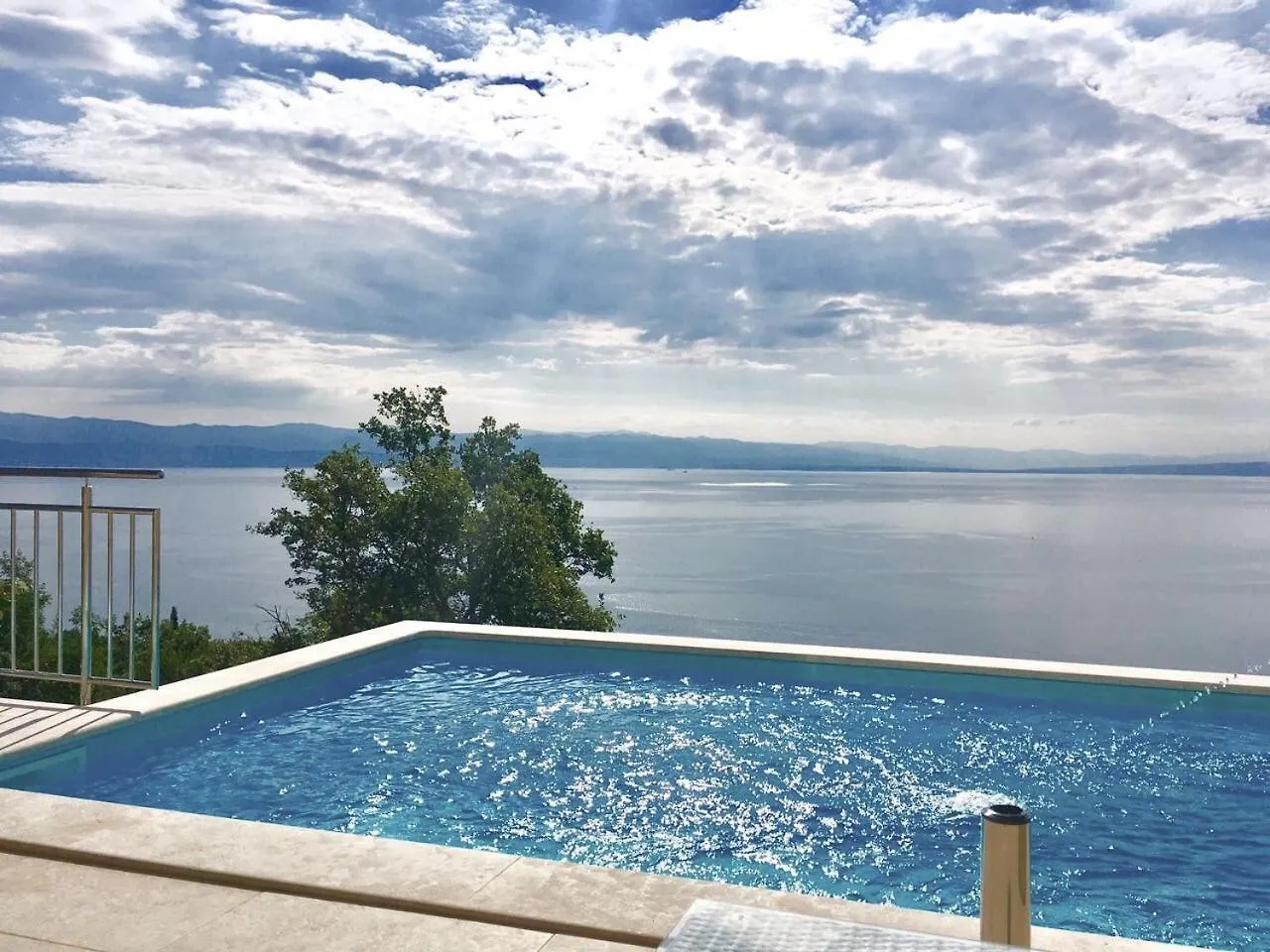 Villa Sabine Apartment Losinj Medveja